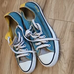 Converse Blue Sneakers with Yellow Trim Men Size 6 (Womens 8)